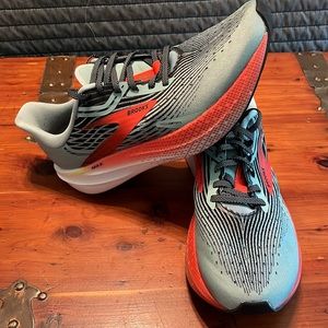 Brooks Hyperion Max